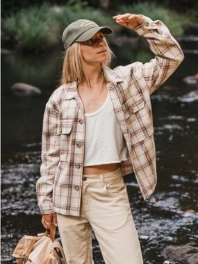 Ottway | Stedman Plaid Button-Front Shacket Jacket - Cream/Tan